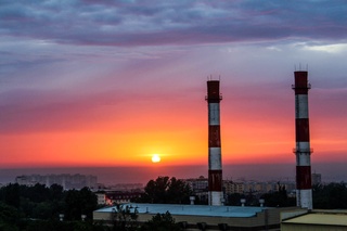 типичный закат в Алматы